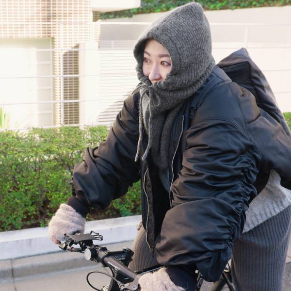 この冬トレンドの防寒アイテム「バラクラバ」。アンジェスタッフがコーデのコツ教えます！[PR]