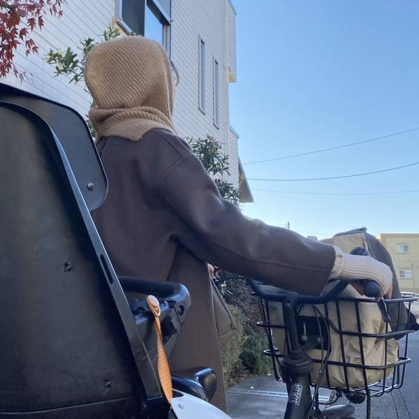 この冬トレンドの防寒アイテム「バラクラバ」。アンジェスタッフがコーデのコツ教えます！[PR]