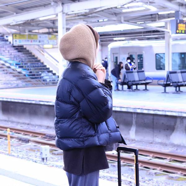 この冬トレンドの防寒アイテム「バラクラバ」。アンジェスタッフがコーデのコツ教えます！[PR]