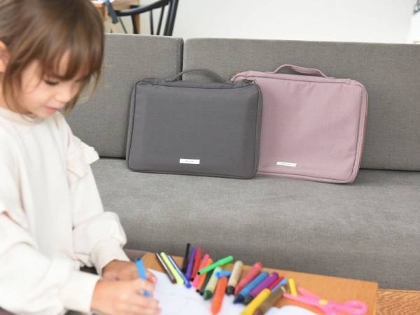 子ども達がお片付け上手に！文房具をひとまとめにできる「お絵描きバッグ」インスタグラマーさんの使用レポ♪[PR]
