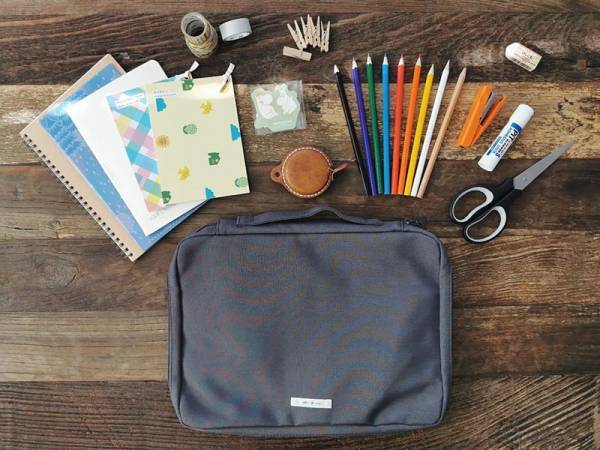 子ども達がお片付け上手に！文房具をひとまとめにできる「お絵描きバッグ」インスタグラマーさんの使用レポ♪[PR]