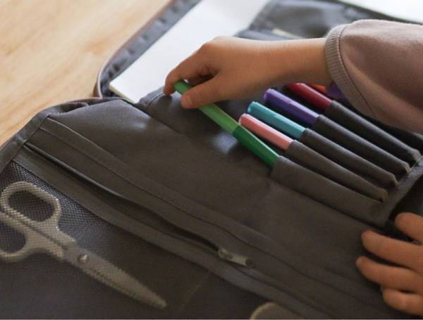 子ども達がお片付け上手に！文房具をひとまとめにできる「お絵描きバッグ」インスタグラマーさんの使用レポ♪[PR]