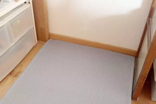 今年はコレで家事効率UP!シンクからコンロまで届く、広くて長~いキッチンマット