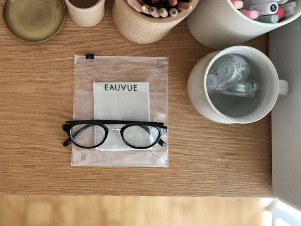 めがねさんにおすすめしたい、おしゃれな曇り止めクリーナー「EAUVUE(オーヴュー)」。[PR]