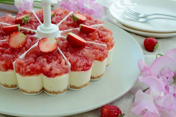 今年も入荷！モダンお雛様２アイテム＆ひな祭りパーティーの映え小物が集合[PR]