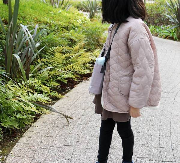 シンプルなステンレボトルを通学水筒に。傷や汚れを守る「クッカヤプーの水筒カバー」[PR]