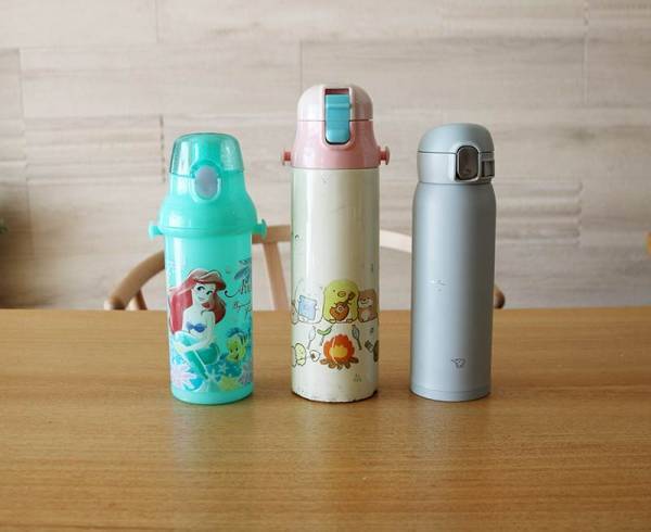 シンプルなステンレボトルを通学水筒に。傷や汚れを守る「クッカヤプーの水筒カバー」[PR]