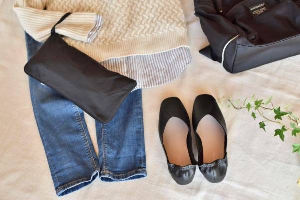 折りたたまないからサッと履ける、マニッシュな携帯シューズ【インスタグラマーさんのもの選び】[PR]