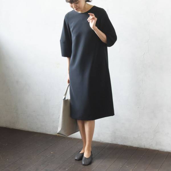 折りたたまないからサッと履ける、マニッシュな携帯シューズ【インスタグラマーさんのもの選び】[PR]