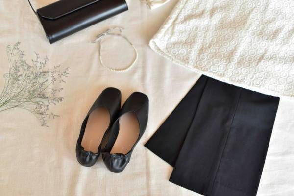 折りたたまないからサッと履ける、マニッシュな携帯シューズ【インスタグラマーさんのもの選び】[PR]