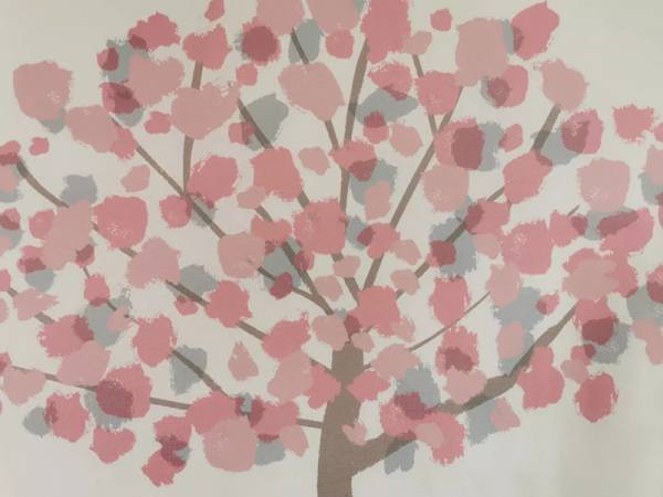 一足先に春気分♪お部屋がパッと華やかになる「春タペストリー」インスタグラマーさんの素敵なお部屋レポ[PR]