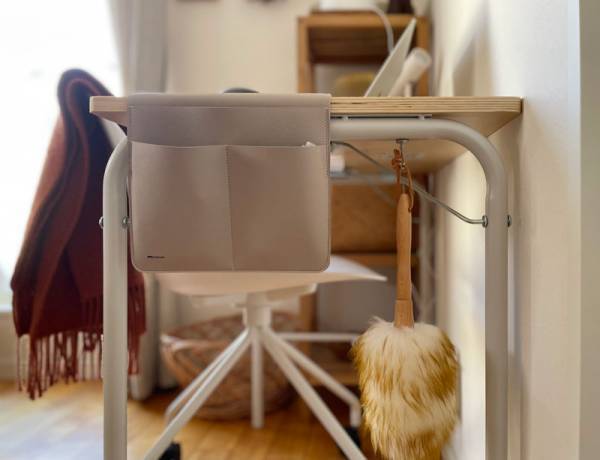 bon moment 「ベッド横、ソファ横で使えるフェイクレザーサイドポケット収納」のショートタイプをマウスパッドとして使ってみたら[PR]