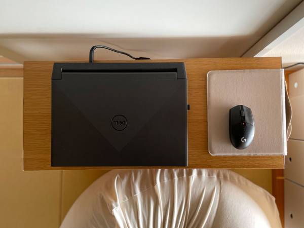 bon moment 「ベッド横、ソファ横で使えるフェイクレザーサイドポケット収納」のショートタイプをマウスパッドとして使ってみたら[PR]