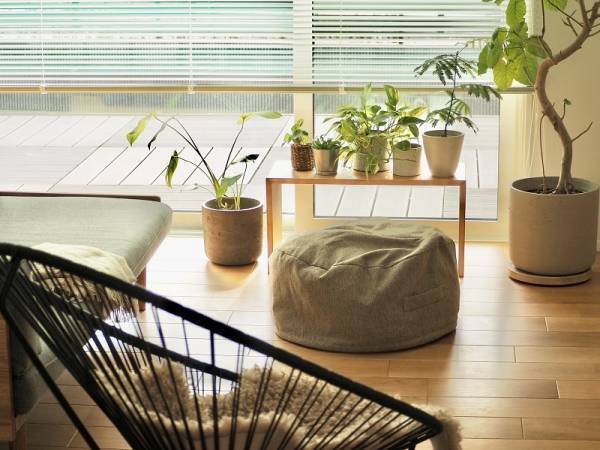 ペットや赤ちゃんとの暮らしにも嬉しい！bon moment luxeから登場した布団収納ケースの新作“多機能モデル”のある暮らし【インスタグラマーさんのもの選び】[PR]