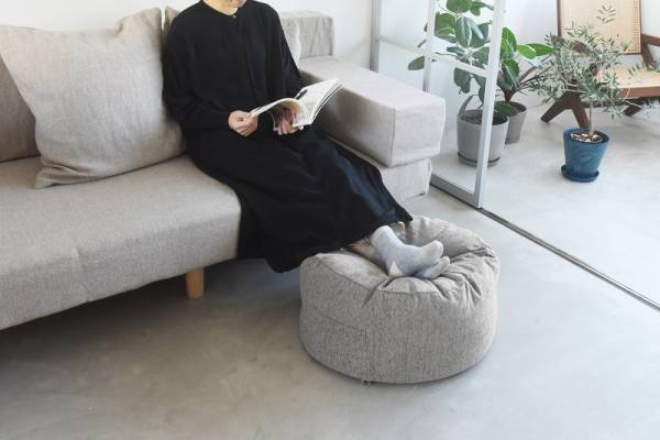 ペットや赤ちゃんとの暮らしにも嬉しい！bon moment luxeから登場した布団収納ケースの新作“多機能モデル”のある暮らし【インスタグラマーさんのもの選び】[PR]