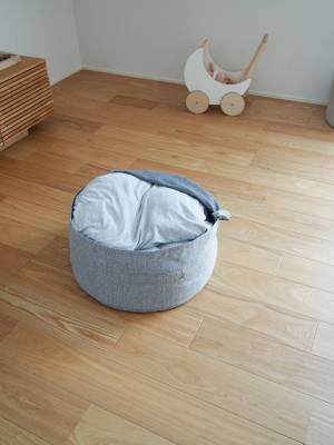 ペットや赤ちゃんとの暮らしにも嬉しい！bon moment luxeから登場した布団収納ケースの新作“多機能モデル”のある暮らし【インスタグラマーさんのもの選び】[PR]