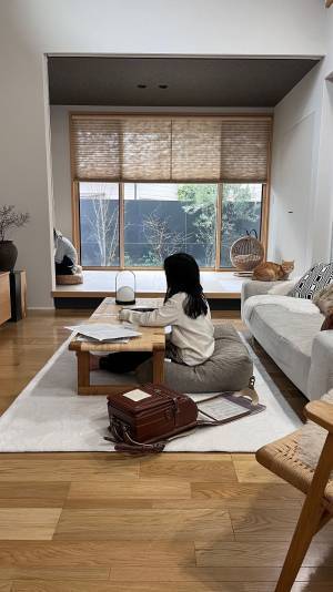 ペットや赤ちゃんとの暮らしにも嬉しい！bon moment luxeから登場した布団収納ケースの新作“多機能モデル”のある暮らし【インスタグラマーさんのもの選び】[PR]