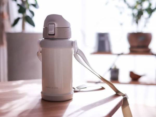 まさに理想！こんなの探してた！シンプル派ママインスタグラマーさんも絶賛のクッカヤプーキッズ水筒。[PR]