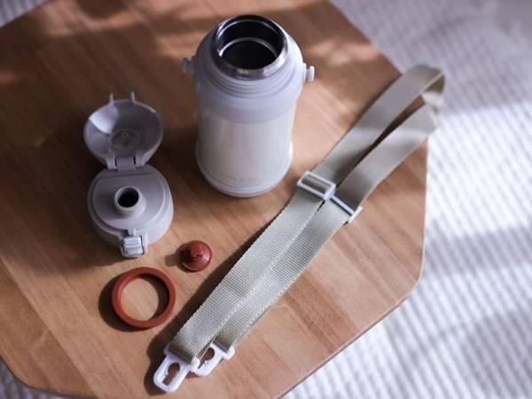 まさに理想！こんなの探してた！シンプル派ママインスタグラマーさんも絶賛のクッカヤプーキッズ水筒。[PR]