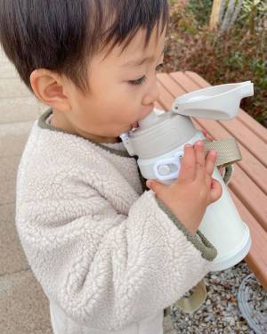 まさに理想！こんなの探してた！シンプル派ママインスタグラマーさんも絶賛のクッカヤプーキッズ水筒。[PR]