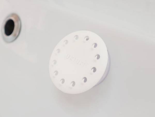 清潔＆スッキリ！シンクの景観も整う「浮かせるスポンジホルダー」【インスタグラマーさんのもの選び】[PR]