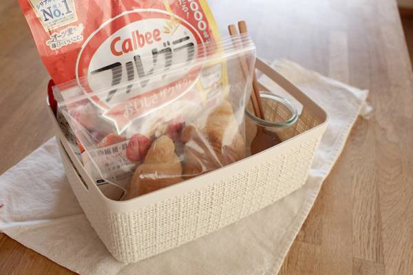 樹脂製だけどナチュラルに馴染む。リネン風BOXで「適材適所の」バスケット収納！[PR]