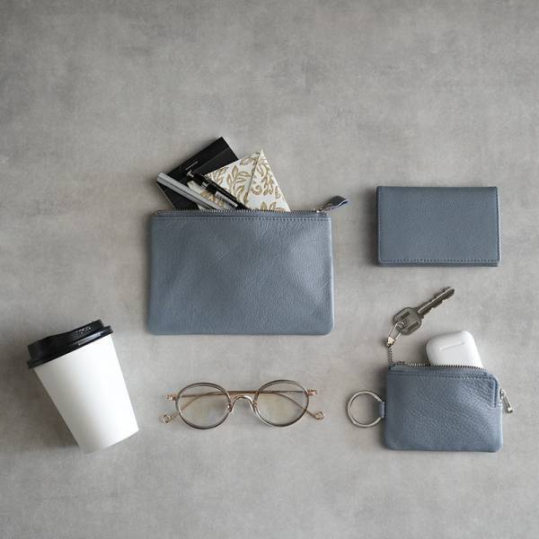 春気分を高めてくれる、bon momentのシックでシンプルな新作革小物が登場[PR]