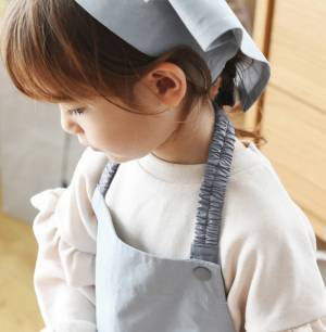 おままごとから園イベント、小学校使いまで。高学年まで長く使える「kukka ja puuキッズエプロン」[PR]