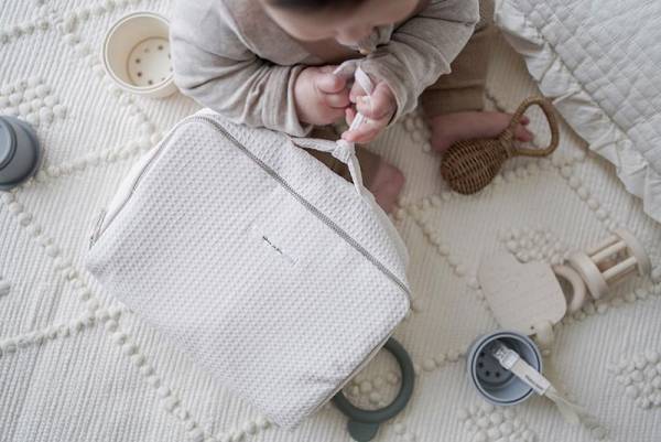 クッカヤプー大人気おむつポーチシリーズにワッフル素材が新登場！音が鳴る星のモチーフにベビーたちも夢中です[PR]