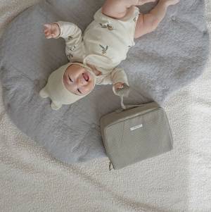 クッカヤプー大人気おむつポーチシリーズにワッフル素材が新登場！音が鳴る星のモチーフにベビーたちも夢中です[PR]