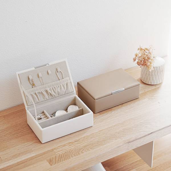 アクセサリーをたくさん持っていない人にこそ使いやすい「bon momentアクセサリーケース」スタッフの活用方法をご紹介[PR]