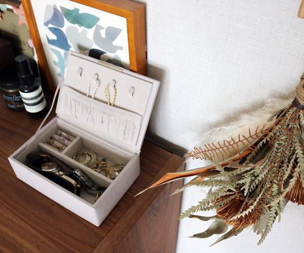 アクセサリーをたくさん持っていない人にこそ使いやすい「bon momentアクセサリーケース」スタッフの活用方法をご紹介[PR]