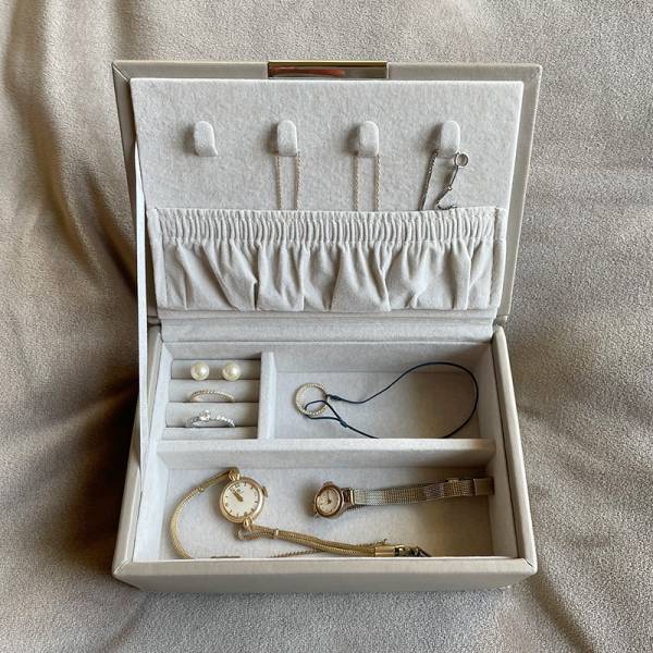 アクセサリーをたくさん持っていない人にこそ使いやすい「bon momentアクセサリーケース」スタッフの活用方法をご紹介[PR]