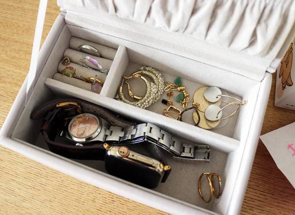 アクセサリーをたくさん持っていない人にこそ使いやすい「bon momentアクセサリーケース」スタッフの活用方法をご紹介[PR]