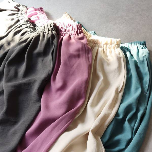 なんで今までなかったの？？「裾くるっ」の裏技でこんなにストレスフリーなスカート見えパンツ[PR]