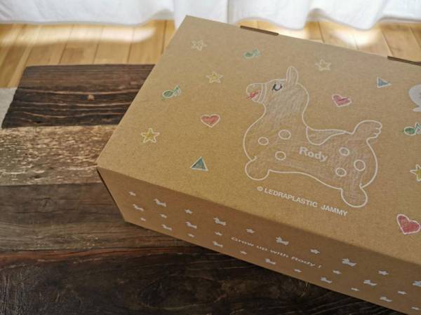 インテリアにこだわるなら、おもちゃの色にもこだわりたい。そんな願いを叶える限定カラーのロディ。【インスタグラマーさんのモノ選び】[PR]