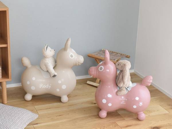 インテリアにこだわるなら、おもちゃの色にもこだわりたい。そんな願いを叶える限定カラーのロディ。【インスタグラマーさんのモノ選び】[PR]