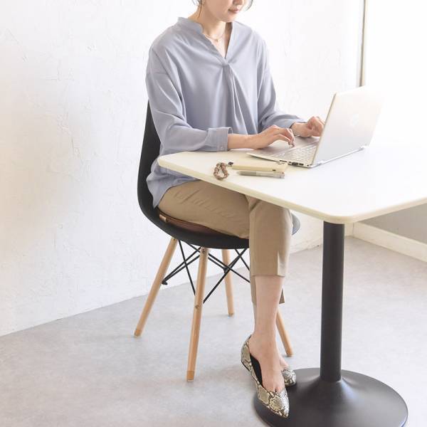 お出かけのモチベーションをアップ！今の服にプラスしたい、ジャストな春服5選[PR]