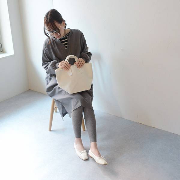 お出かけのモチベーションをアップ！今の服にプラスしたい、ジャストな春服5選[PR]