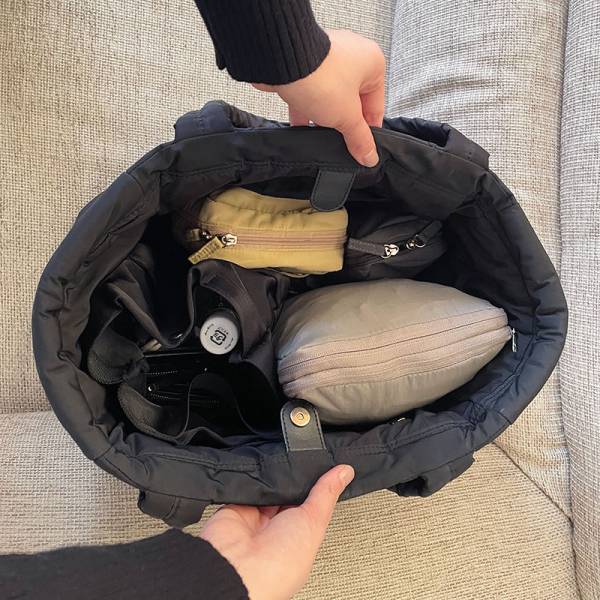 旅行や帰省のかさばる荷物を簡単圧縮！ 「トラベルポーチ」スタッフ活用術