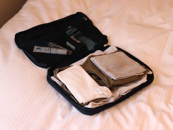 旅行や帰省のかさばる荷物を簡単圧縮！ 「トラベルポーチ」スタッフ活用術