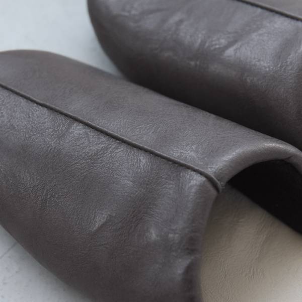 アルコール除菌できて清潔に使える、トイレスリッパ界に新スター誕生！[PR]