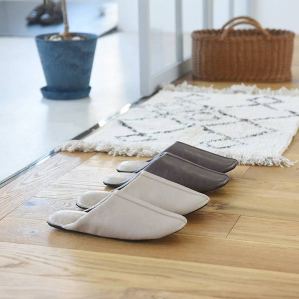 アルコール除菌できて清潔に使える、トイレスリッパ界に新スター誕生！[PR]