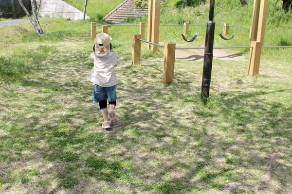 背伸びしたい5歳娘VS熱中症が心配な母。これで解決「クッカヤプー キッズキャップ」[PR]