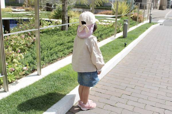 背伸びしたい5歳娘VS熱中症が心配な母。これで解決「クッカヤプー キッズキャップ」[PR]