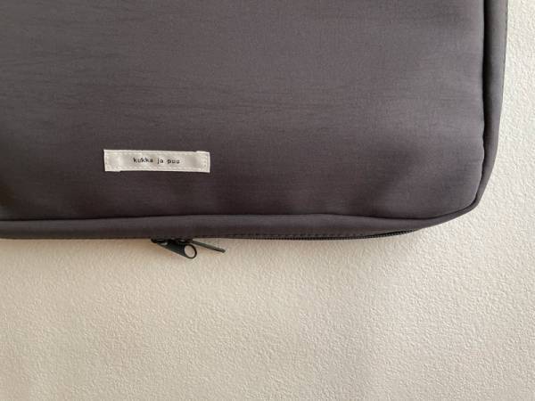 通信教材の持ち運びに便利！kukka ja puu の「持ち歩けるお道具箱 お絵かきバッグ」。[PR]