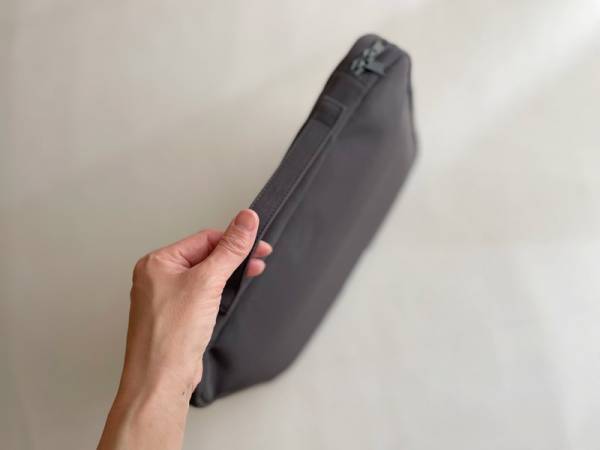 通信教材の持ち運びに便利！kukka ja puu の「持ち歩けるお道具箱 お絵かきバッグ」。[PR]