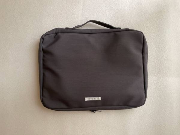 通信教材の持ち運びに便利！kukka ja puu の「持ち歩けるお道具箱 お絵かきバッグ」。[PR]