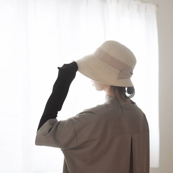 紫外線は4月から急上昇！サラリ快適「シルク混アームカバー」で日焼け対策はじめよう[PR]