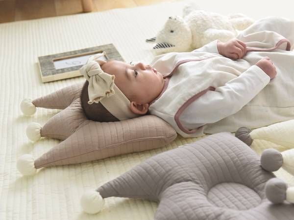 イブルがあれば食べこぼしてもセーフ！ ベビーやペットとの暮らしに役立つ、新作イブル特集